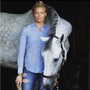 Duck & Weave Blue Sagaponack Button Down Blouse